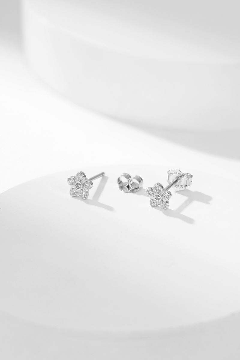 CHAUMET